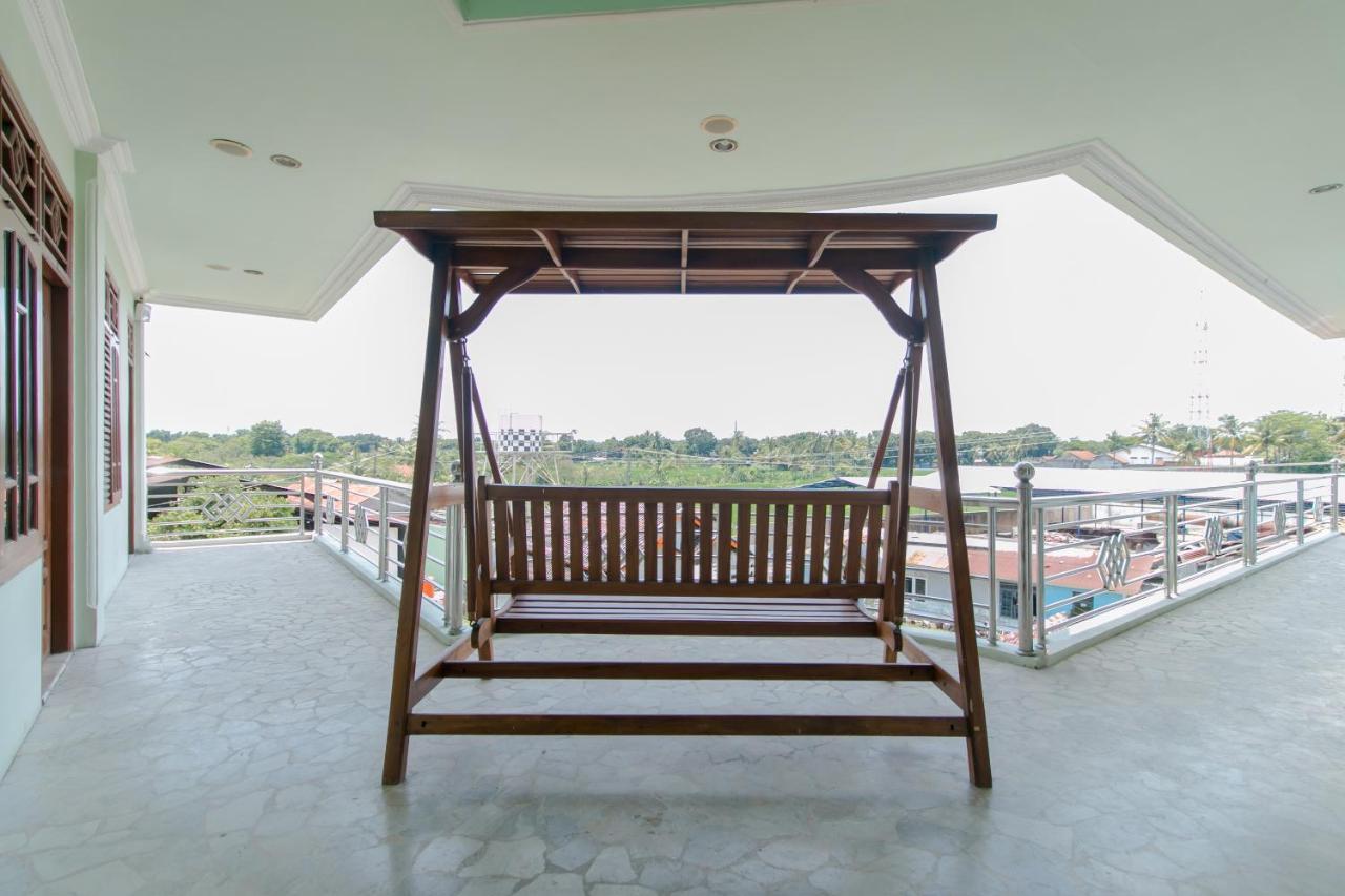 Oyo 2858 Vafa Guesthouse Cianjur Eksteriør bilde