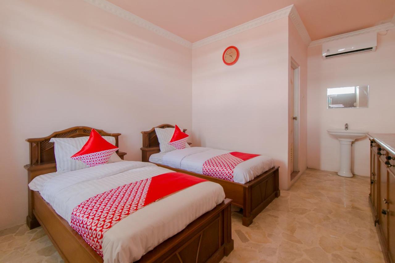 Oyo 2858 Vafa Guesthouse Cianjur Eksteriør bilde