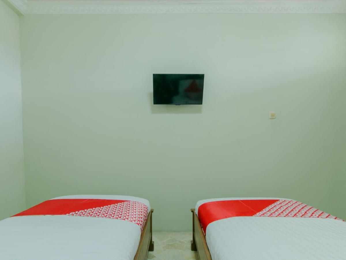 Oyo 2858 Vafa Guesthouse Cianjur Eksteriør bilde
